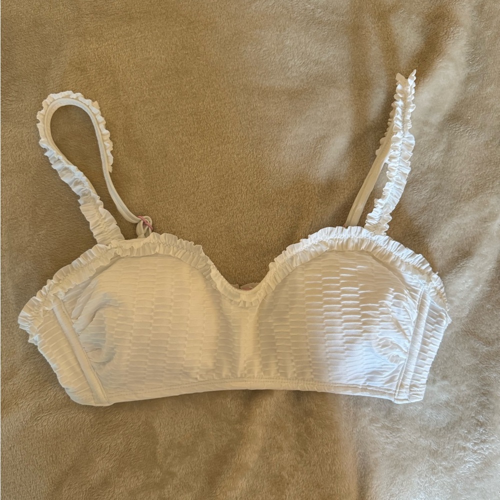 White Textured Ruffle Bikini - Picture 6 of 8